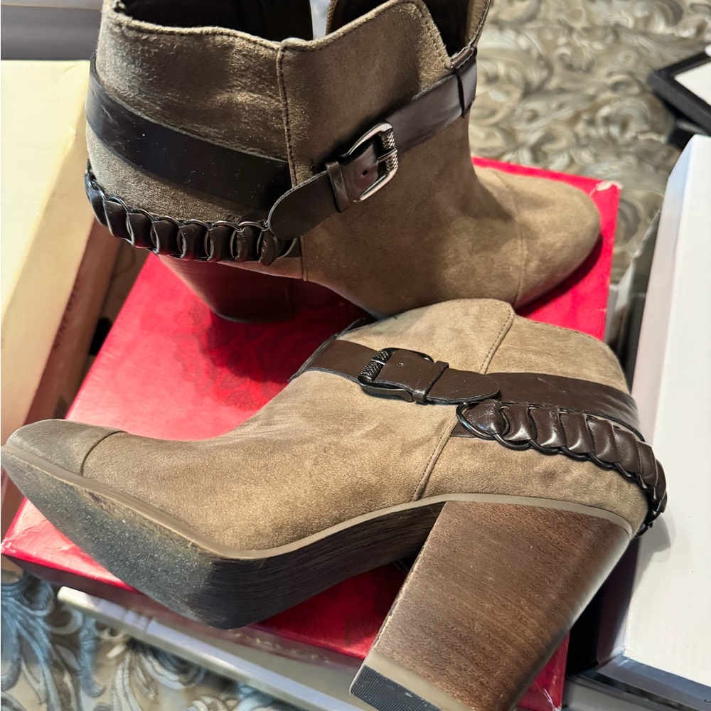 Carlos by Carlos Santana Brown Shoes
